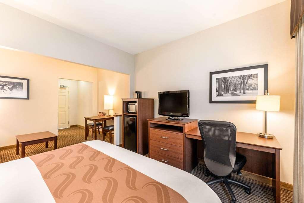 Quality Inn & Suites University Fort Collins Bilik gambar
